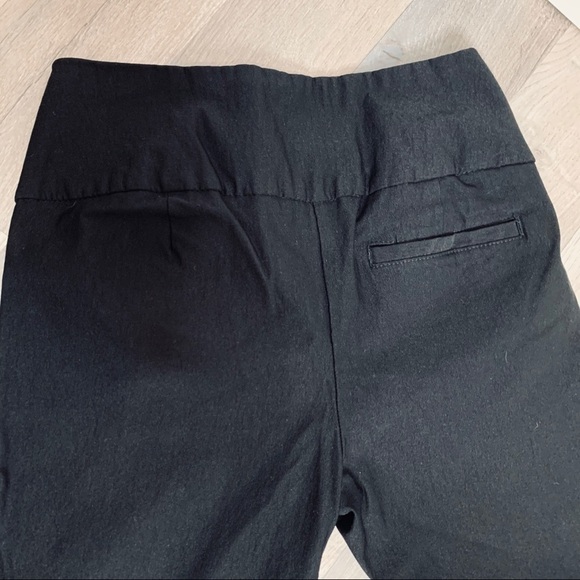 Suzy Shier Black Capri Pants 🍋 - Picture 5 of 8